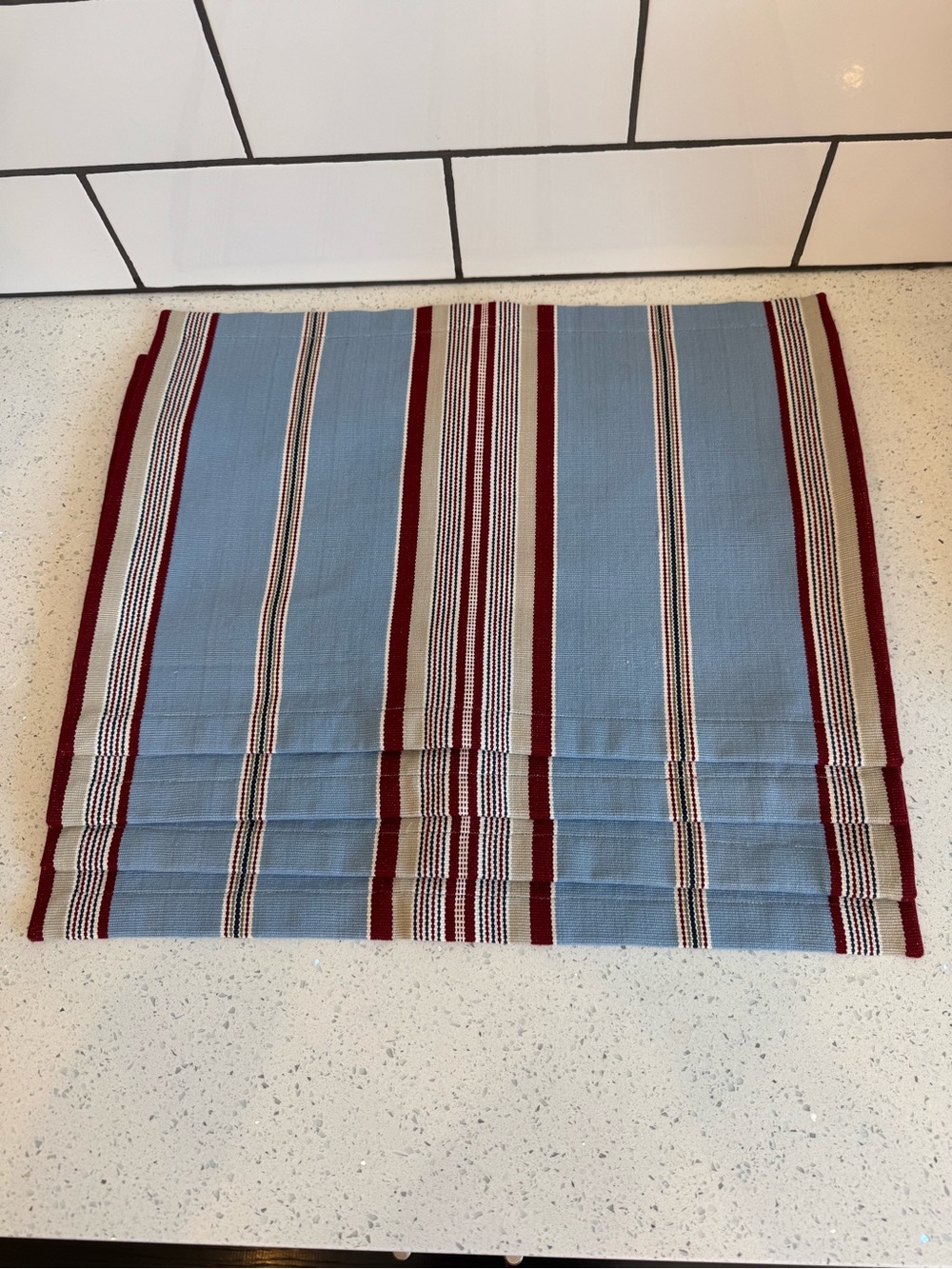 Pottery Barn NWT Set of 4 Placemats